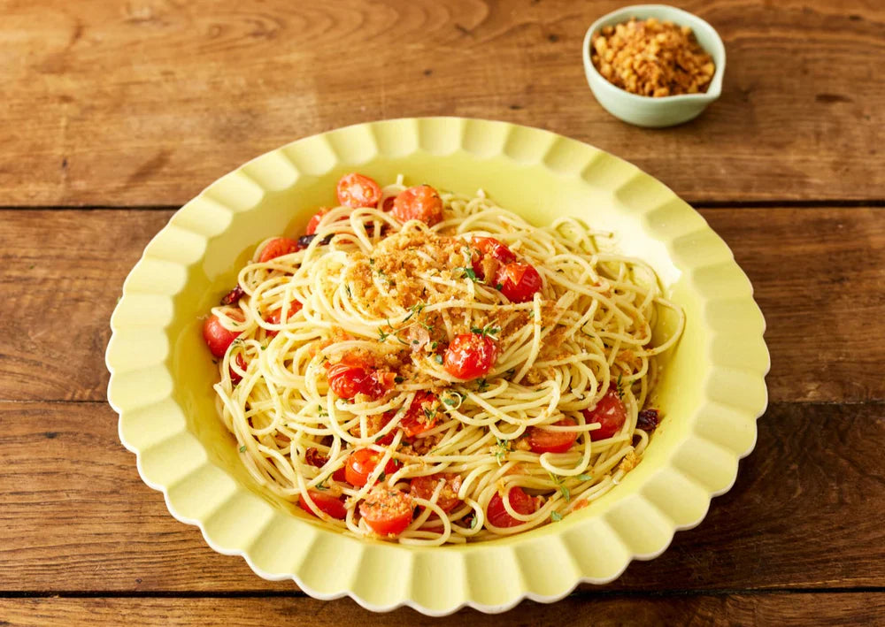 Jamie Oliver's Quick & Easy Spaghetti with Anchovies, Dried Chilli & Panngrattato