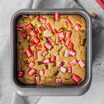 RECIPE OF THE WEEK: Rhubarb Blondie