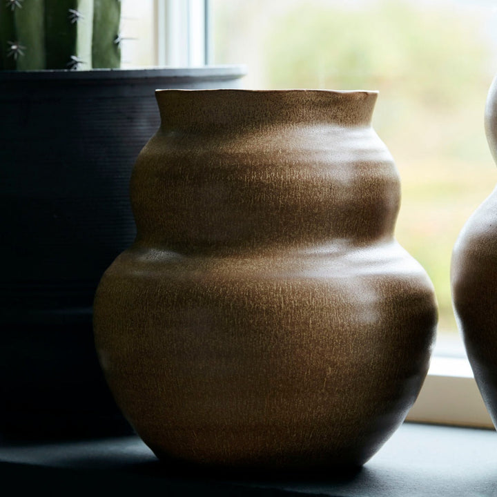 Juno Camel Vase